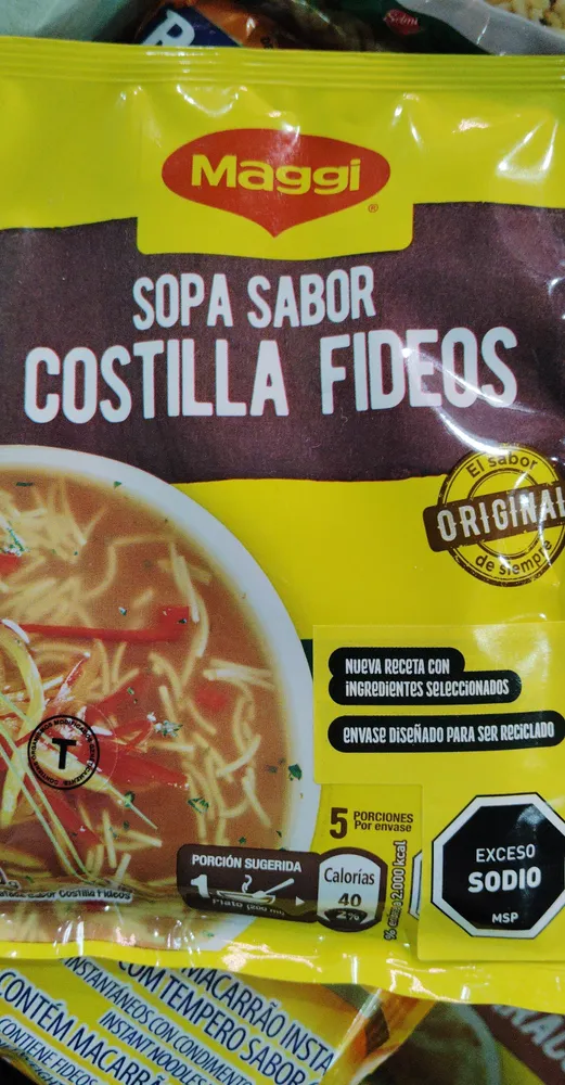 Costilla con fideos (Maggi)