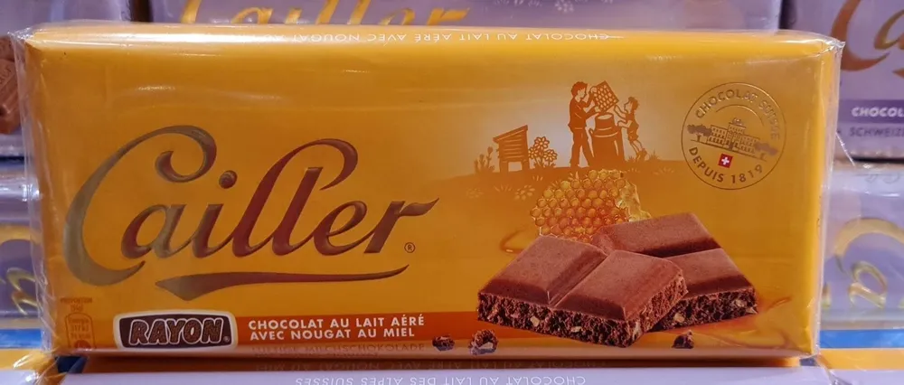 Chocolat au lait aéré avec nougat  au miel