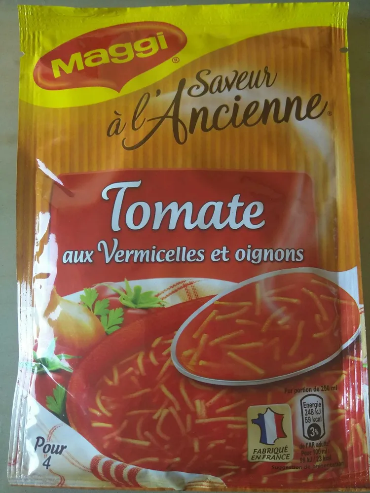 Tomate aux vermicelles et oignons