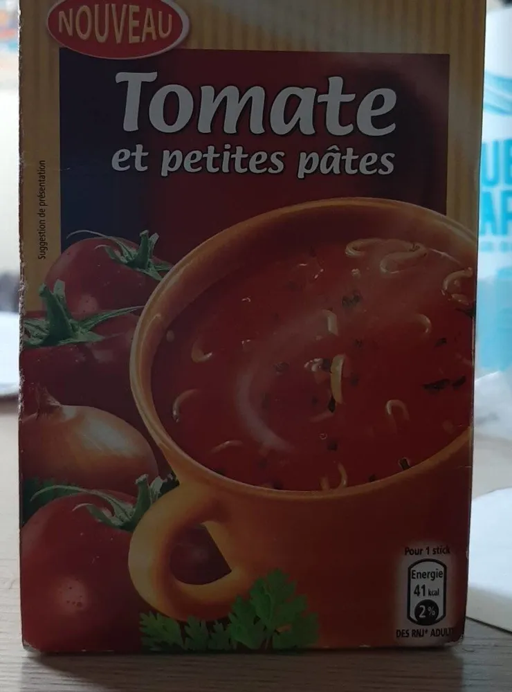 Tomate et petites pâtes