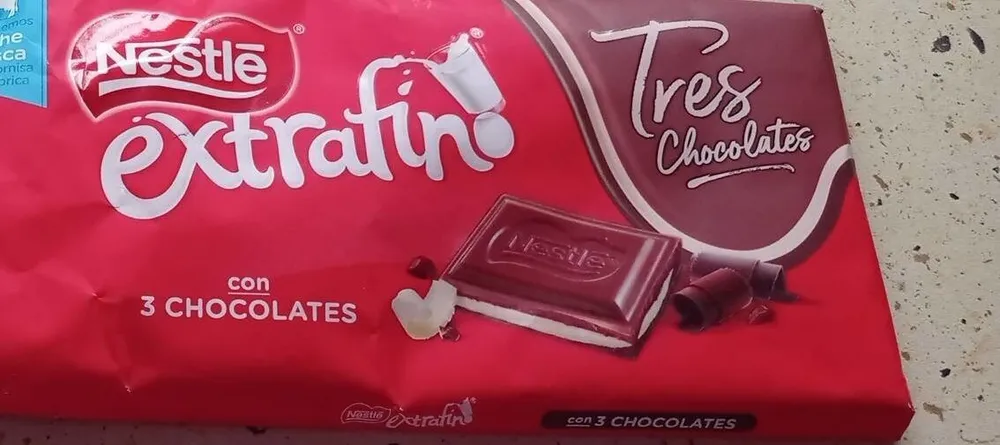 Chocolate extrafino tres chocolates