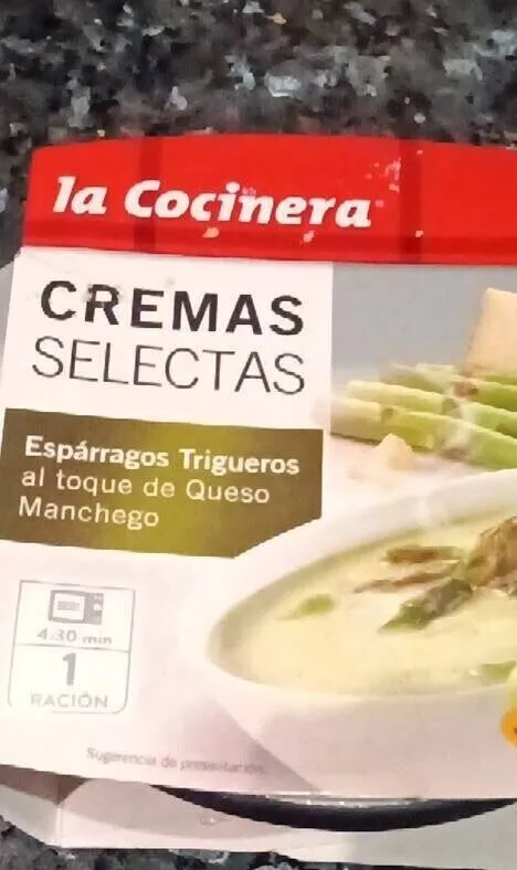 Espárragos trigueros al toque de queso manchego