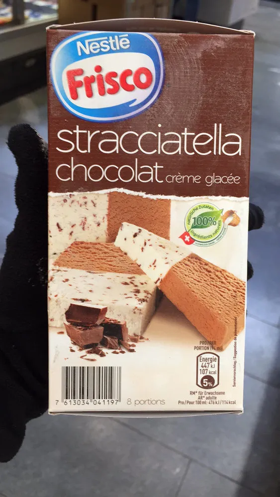 stracciatella chocolat - Crème glacée chocolat et crème glacée avec morceaux de chocolat aux noisettes gianduja 4%
