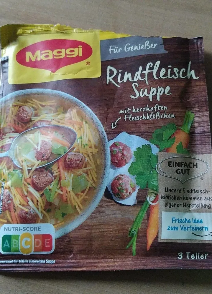 Rindfleischsuppe mit Fleischklöchen