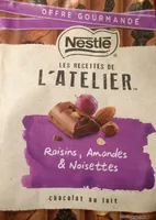 Chocolat au lait raisins amandes noisettes