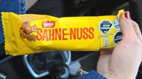 SAHNE-NUSS