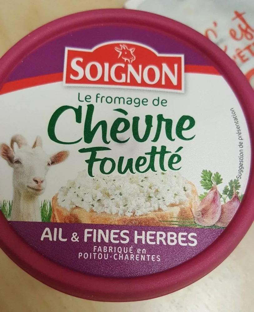 Le fromage de chèvre ail et fines herbes fouetté