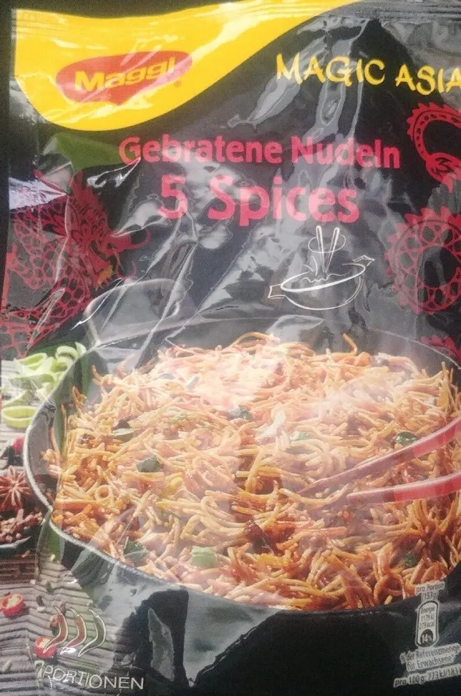 Gebratene Nudeln (5 Spices)