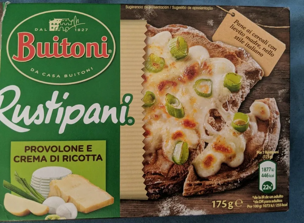 Rustipani provolone e crema di ricotta