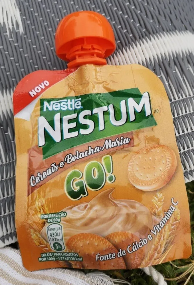 Nestum cereais e bolacha maria