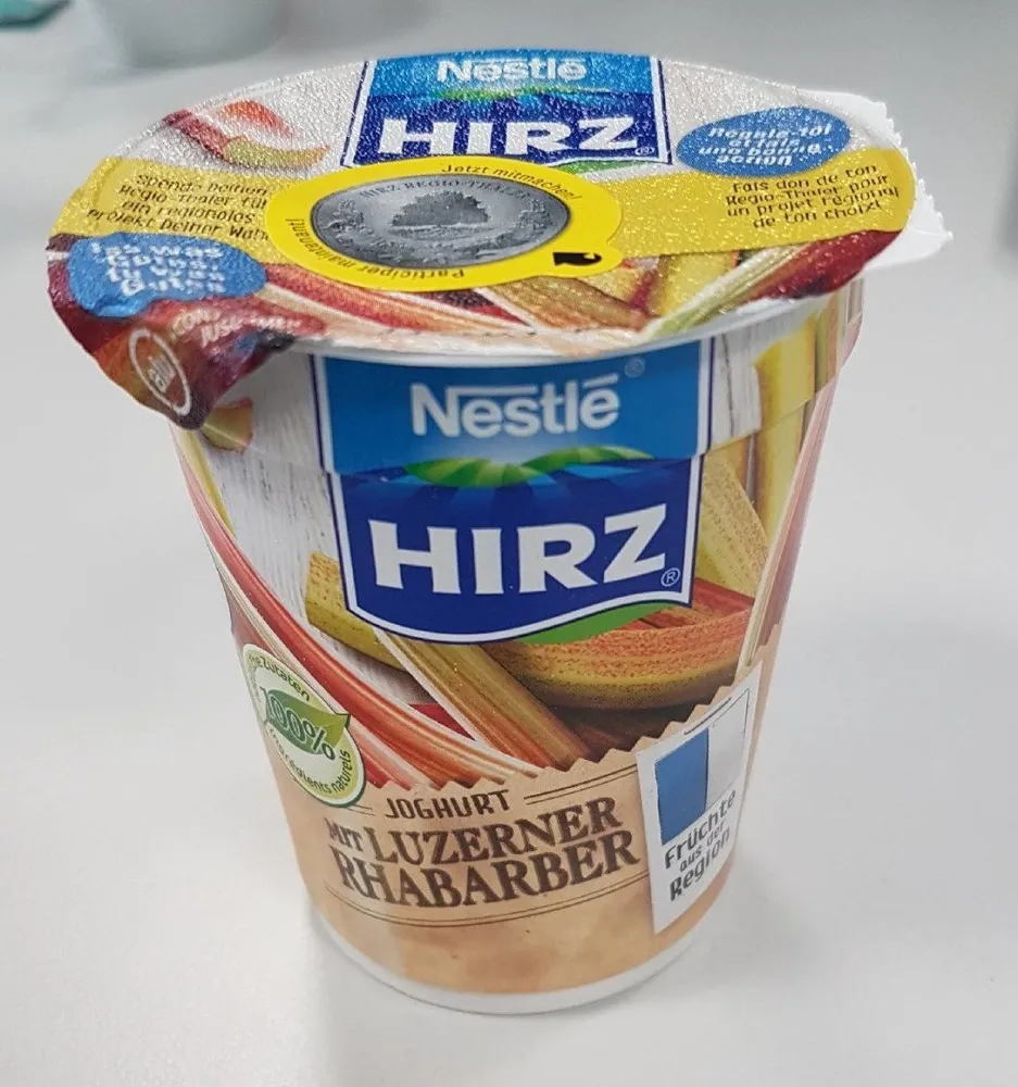 Joghurt mit Luzerner Rhabarber