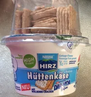Hüttenkäse mit Volkorn-Cracker