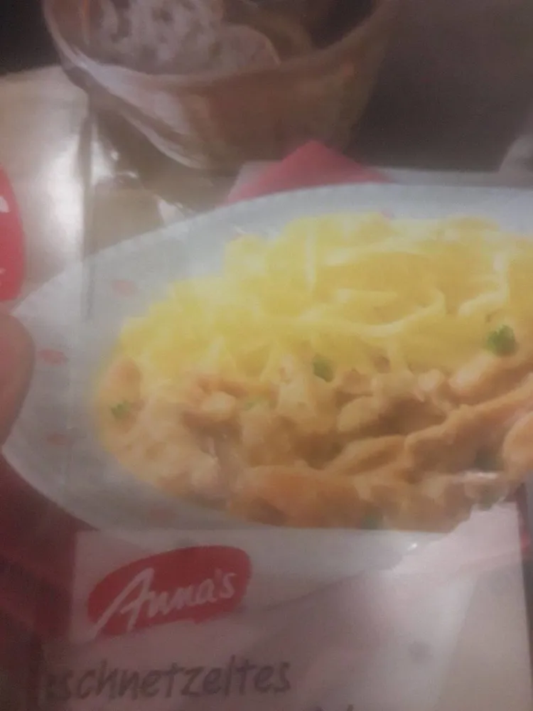 Émincé de poulet crème avec nouilles