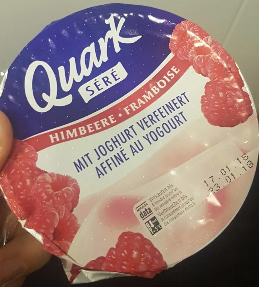 Quark Sére Mit Joghurt Verfeinert Affiné Au Yogourt