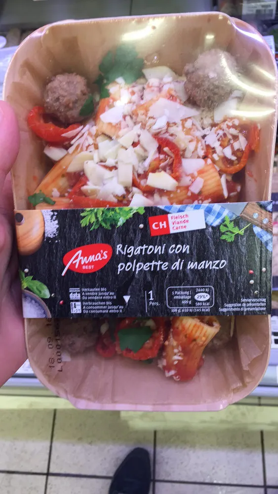 Rigatoni con polpette di manzo