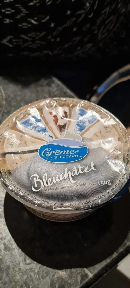 Creme bleuchatel