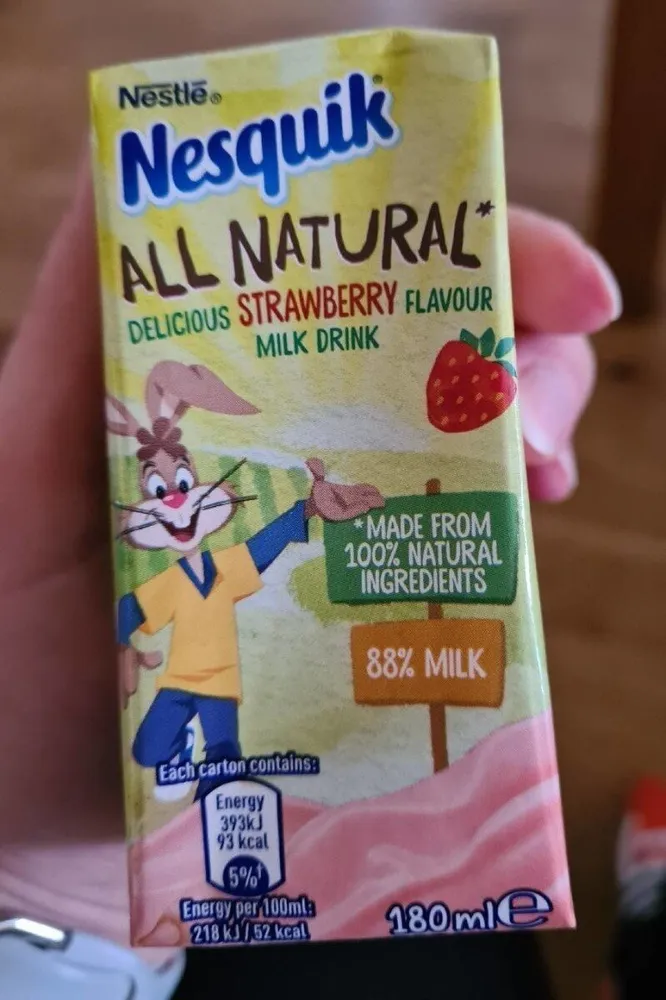 Nesquik all natural strawberry flavour milk drink