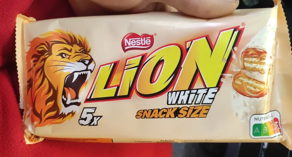 Lion White Snack Size