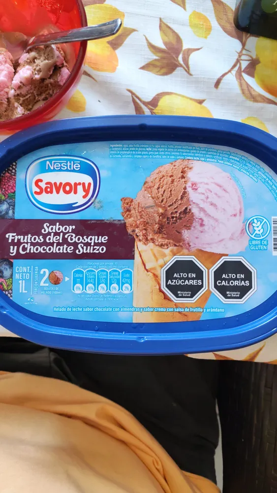 Sabor Frutos del Bosque y Chocolate Suizo