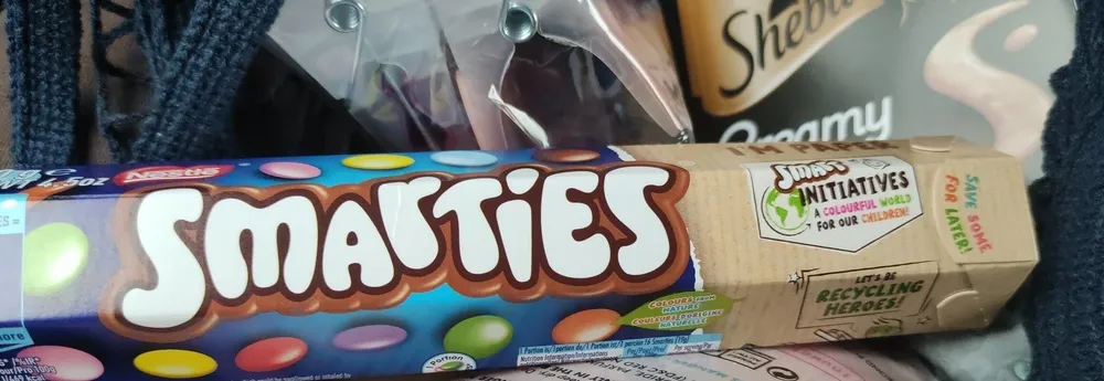 11,50€ I'M BE 30 BOXES RE ASTIES mini 446 Smarties