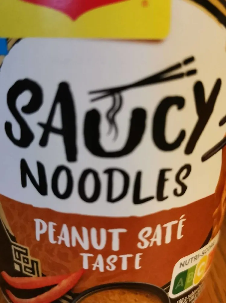 Saucy noodles peanut saté