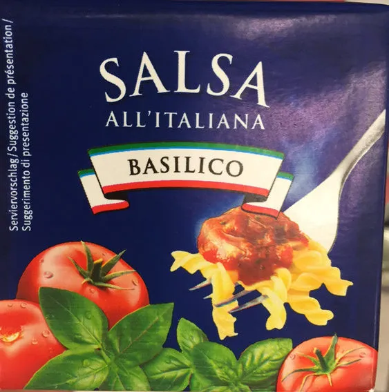 Mit italienischer Basilikumsauce