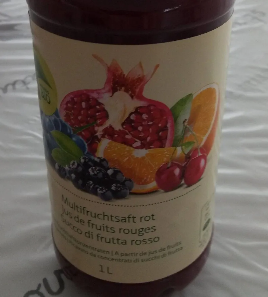 Multifruitssaft rot