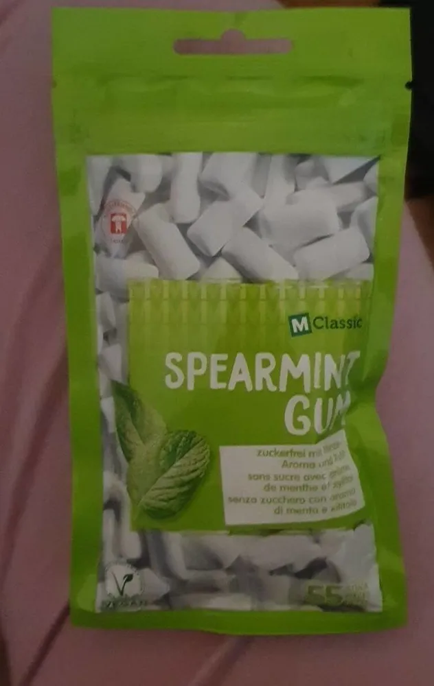 Spearmint gum