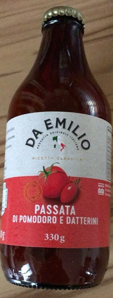 Passata di pomodoro e datterini
