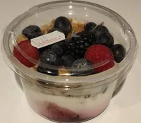 Proteinjoghurt Waldbeeren und Müesli