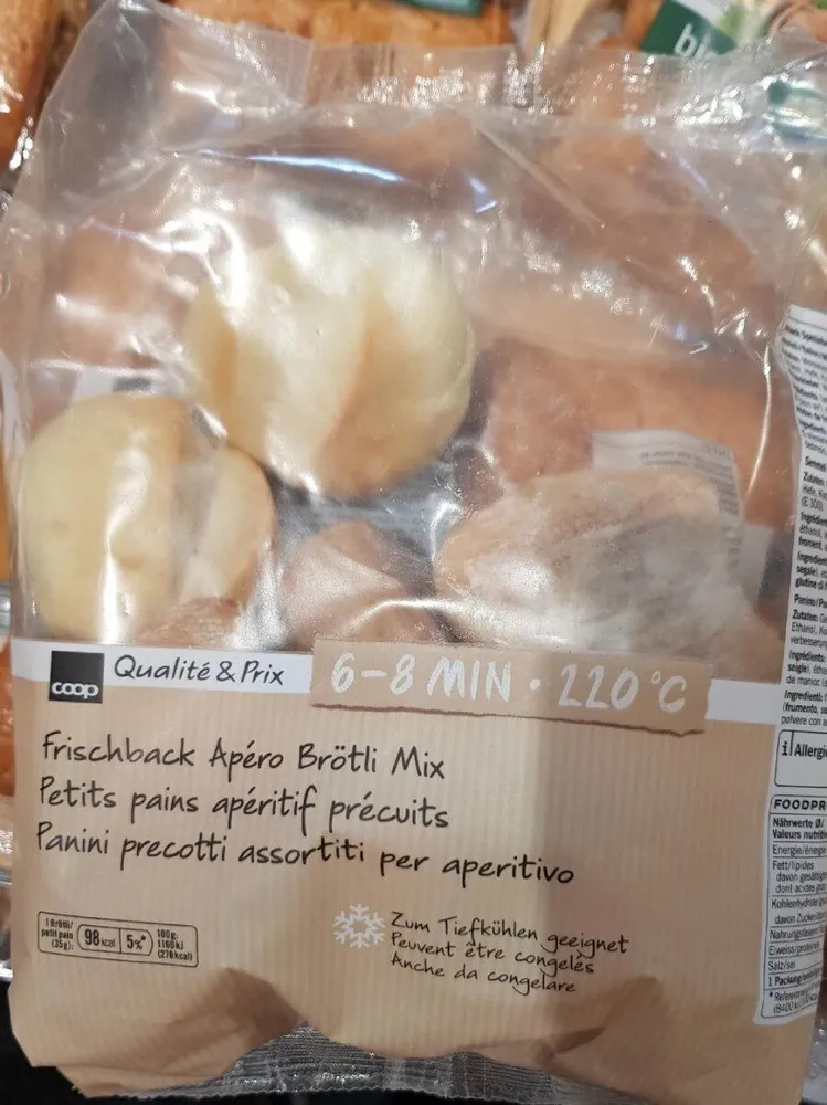 Petits pains apéritifs precuits