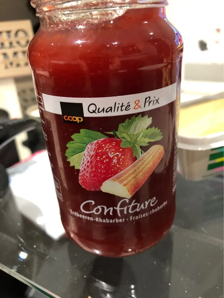 Confiture fraise-rhubarbe
