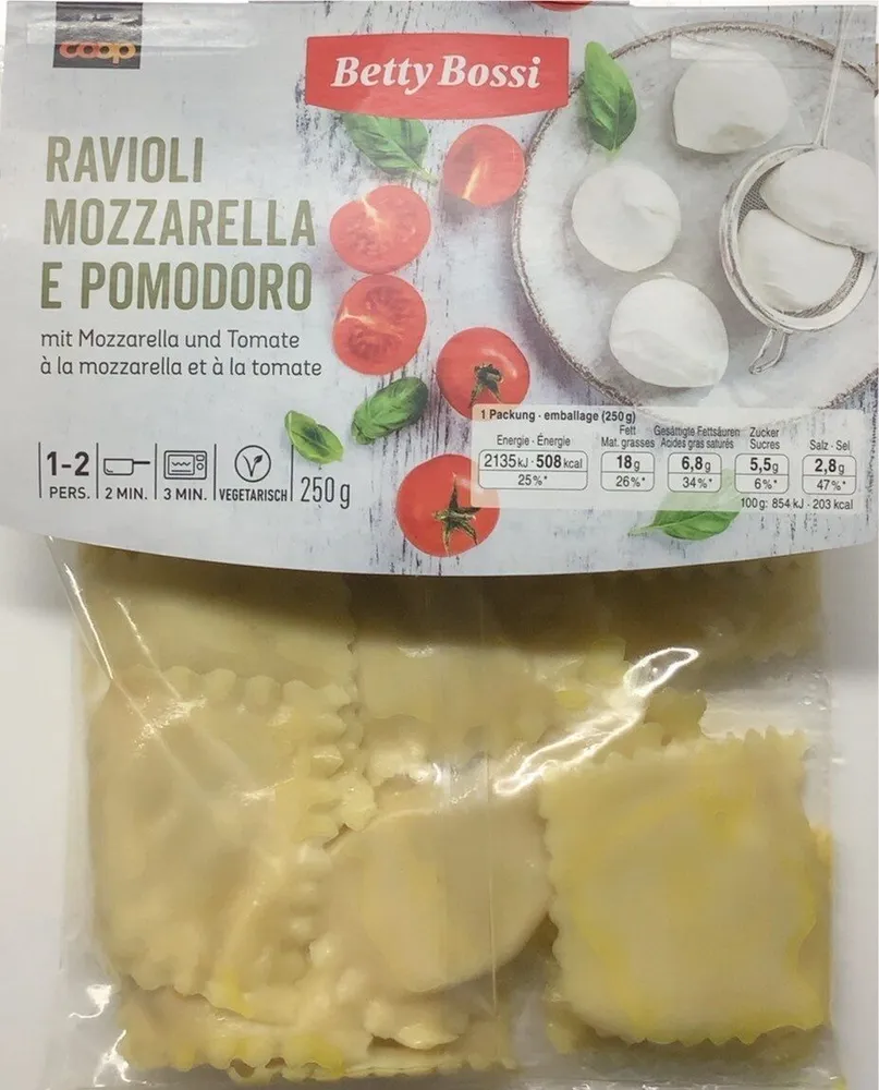 Ravioli mozzarella e pomodoro