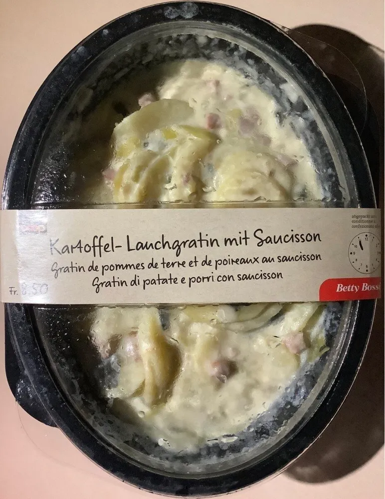 Gratin de pommes de terre et poireaux au saucisson