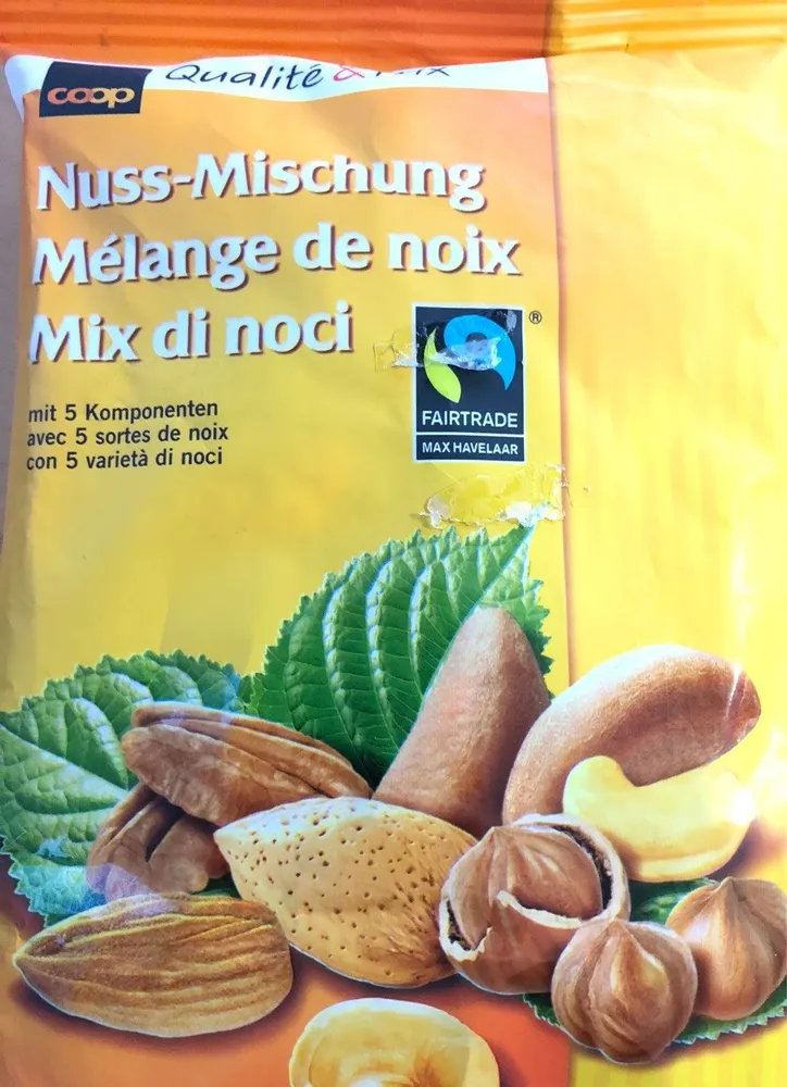 Mélange de noix avec 5 sortes de noix
