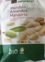 Amandes entières émondées