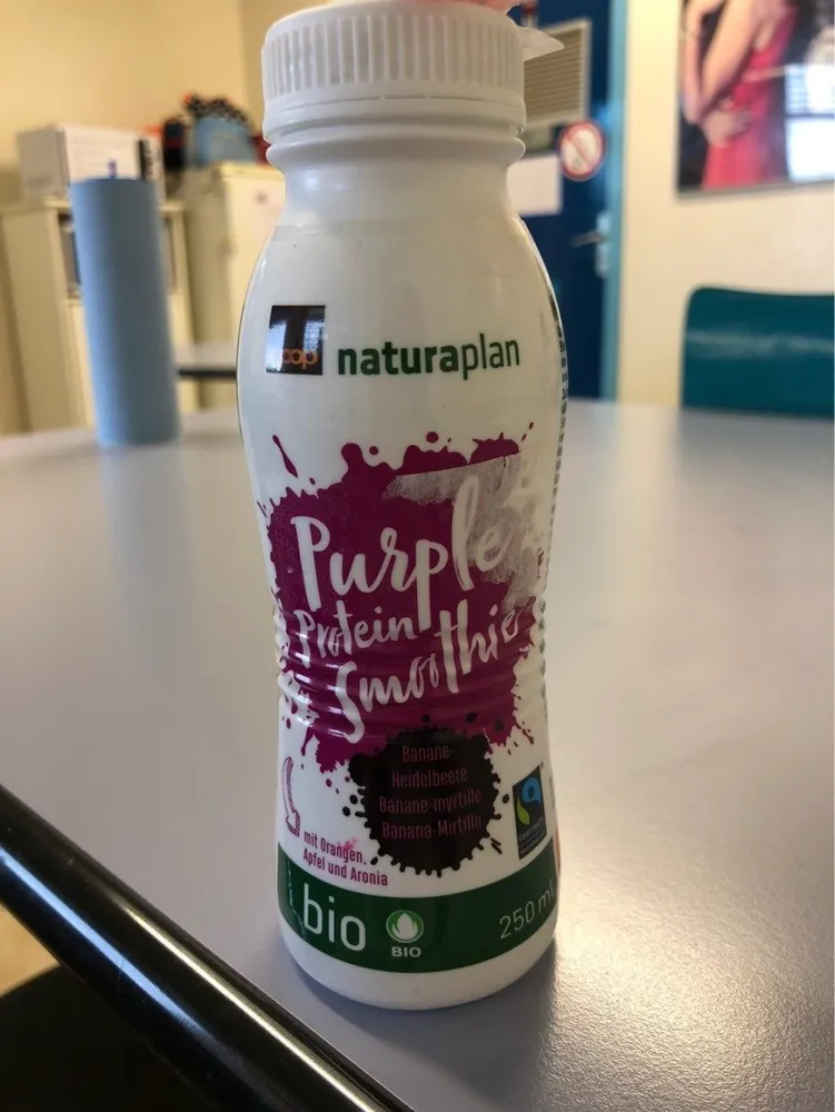 Purple protein smoothie