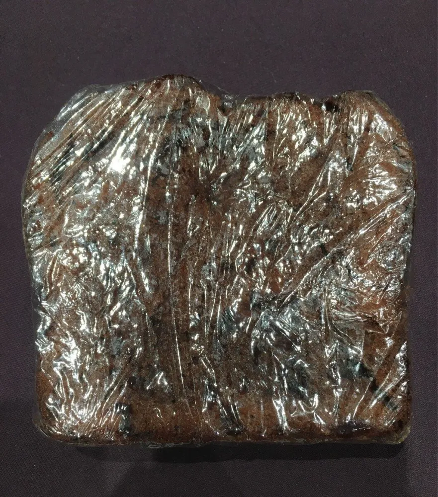 Gateau avec morceaux de chocolat