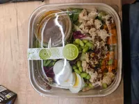 Salat Fit. Protein (33g) mit Poulet