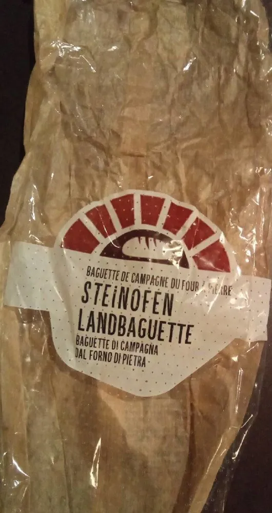 Baguette de campagne du four à pierre