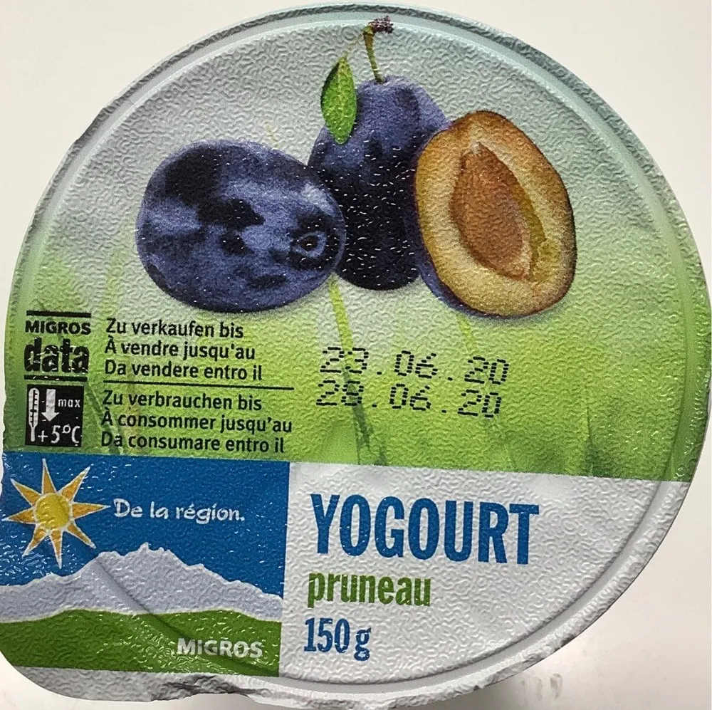 Yogourt pruneau, de la région
