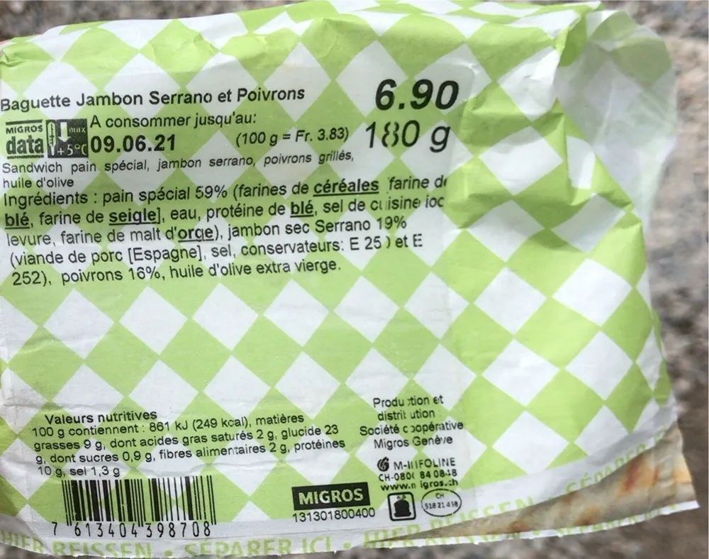 Baguette jambon serrano et poivrons