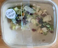 Salade mêlée avec produit à base de protéines végétales