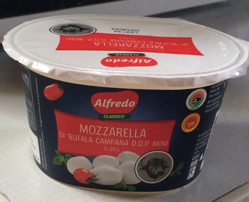 Mozzarella di bufala campana DOP mini