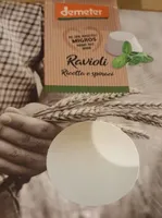 Ravioli ricotta e spinaci