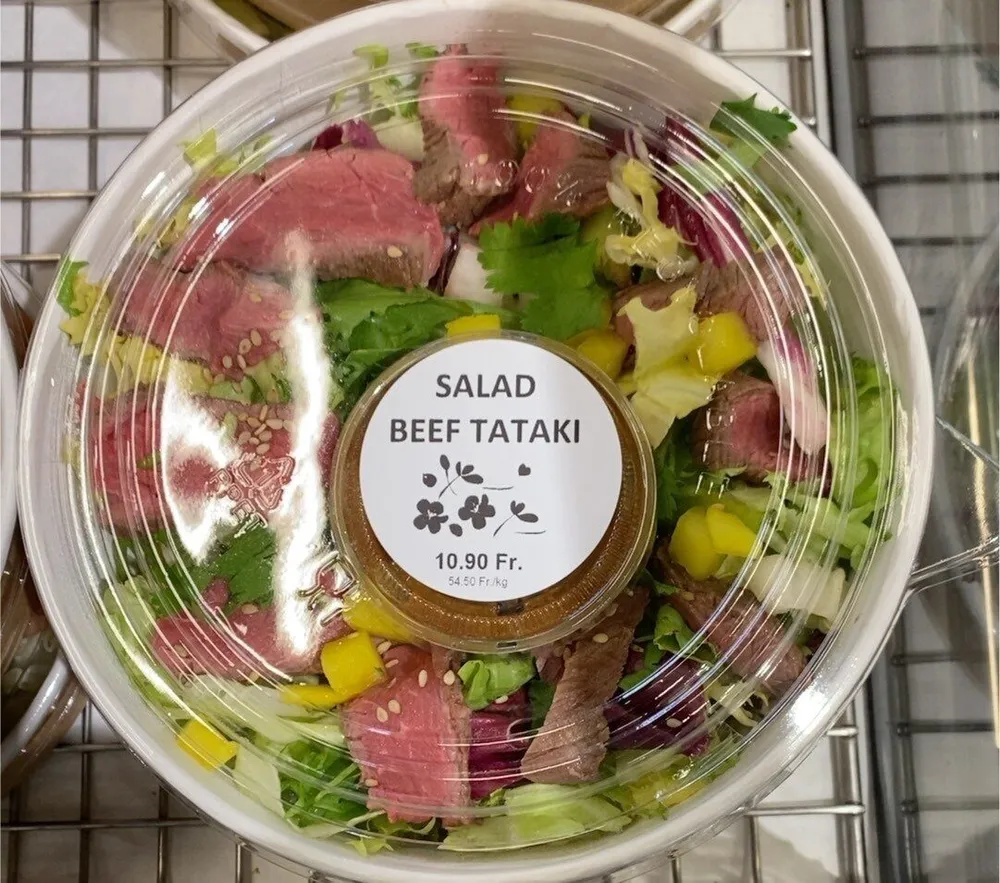Salad beef tataki