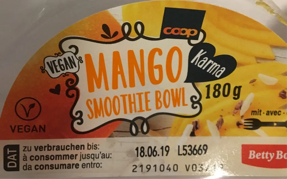 Mango smoothie bowl