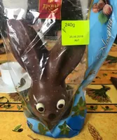 Lapin chocolat fin au lait avec eclats de noisettes