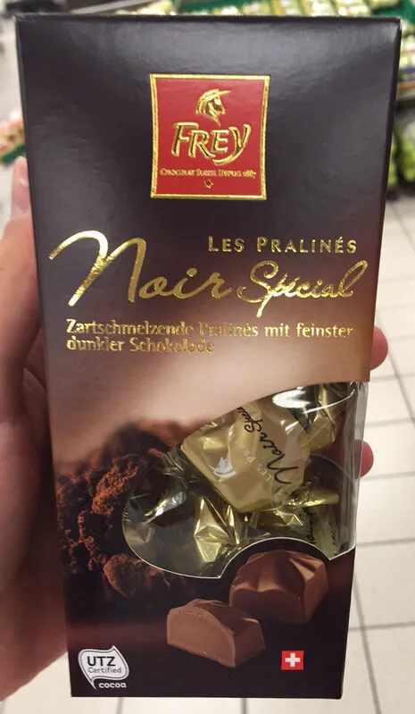 LES PRALINÉS Noir Spécial Zartschmelzende Pralinés mit feinster dunkler Schokolade