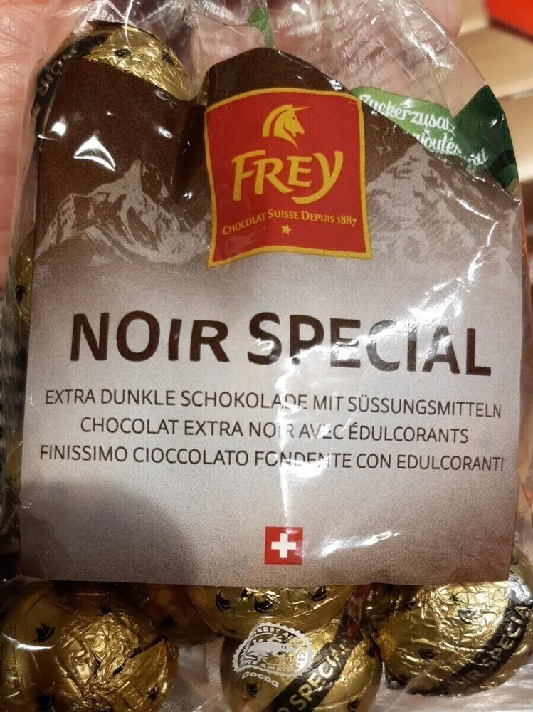 Noir spécial